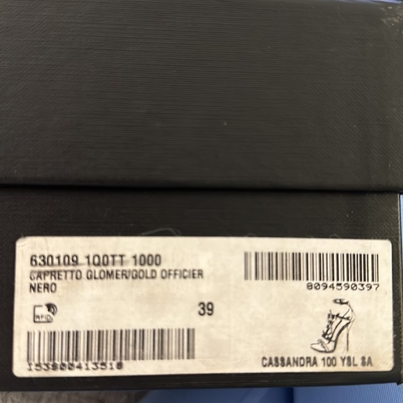 Saint Laurent PATENT LEATHER CASSANDRA SANDALS IN NIOR! SIZE 39! GREAT CONDITION - Picture 15 of 15